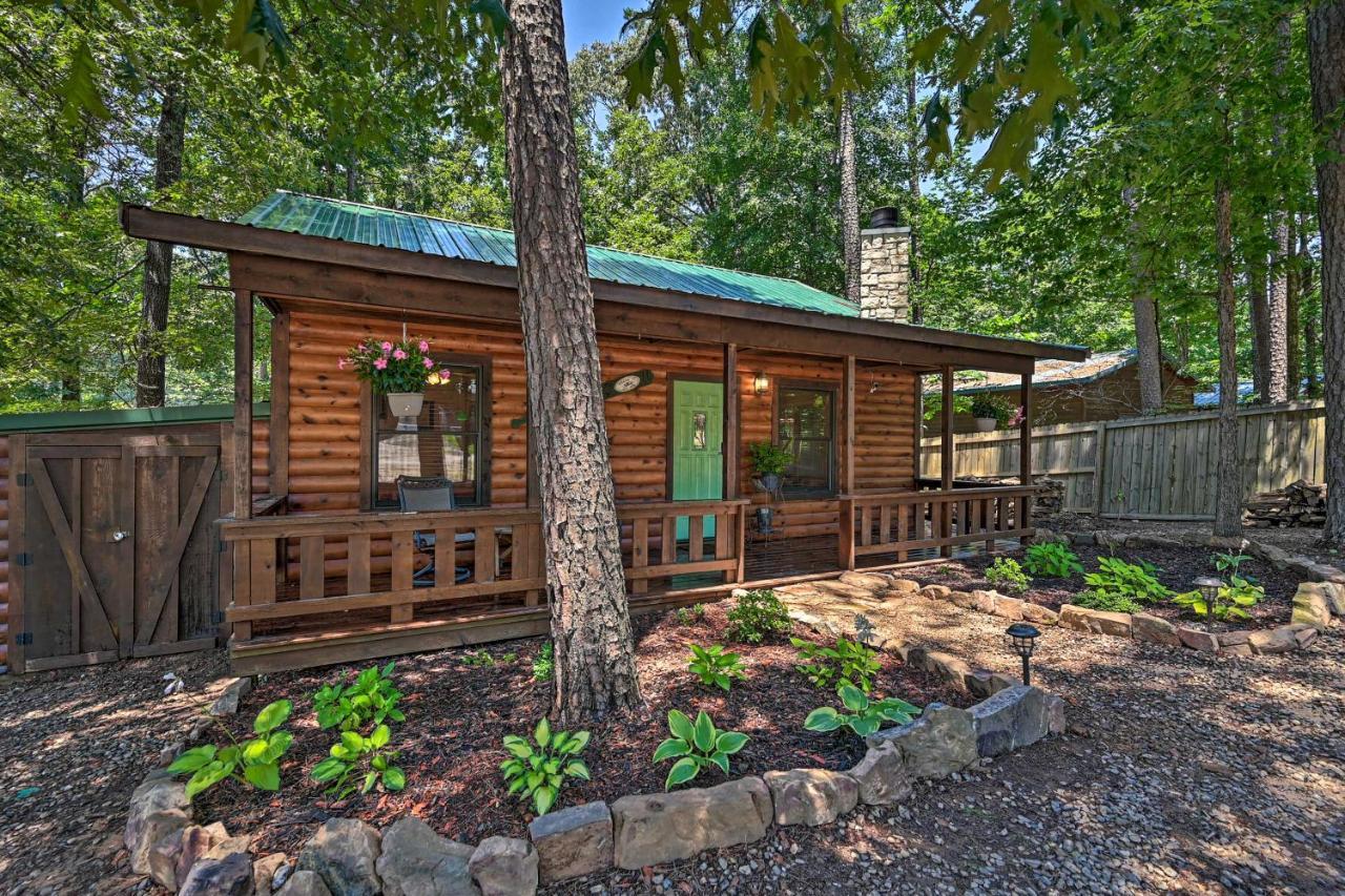 Broken Bow Azalea House - Forest Gem With Hot Tub! エクステリア 写真